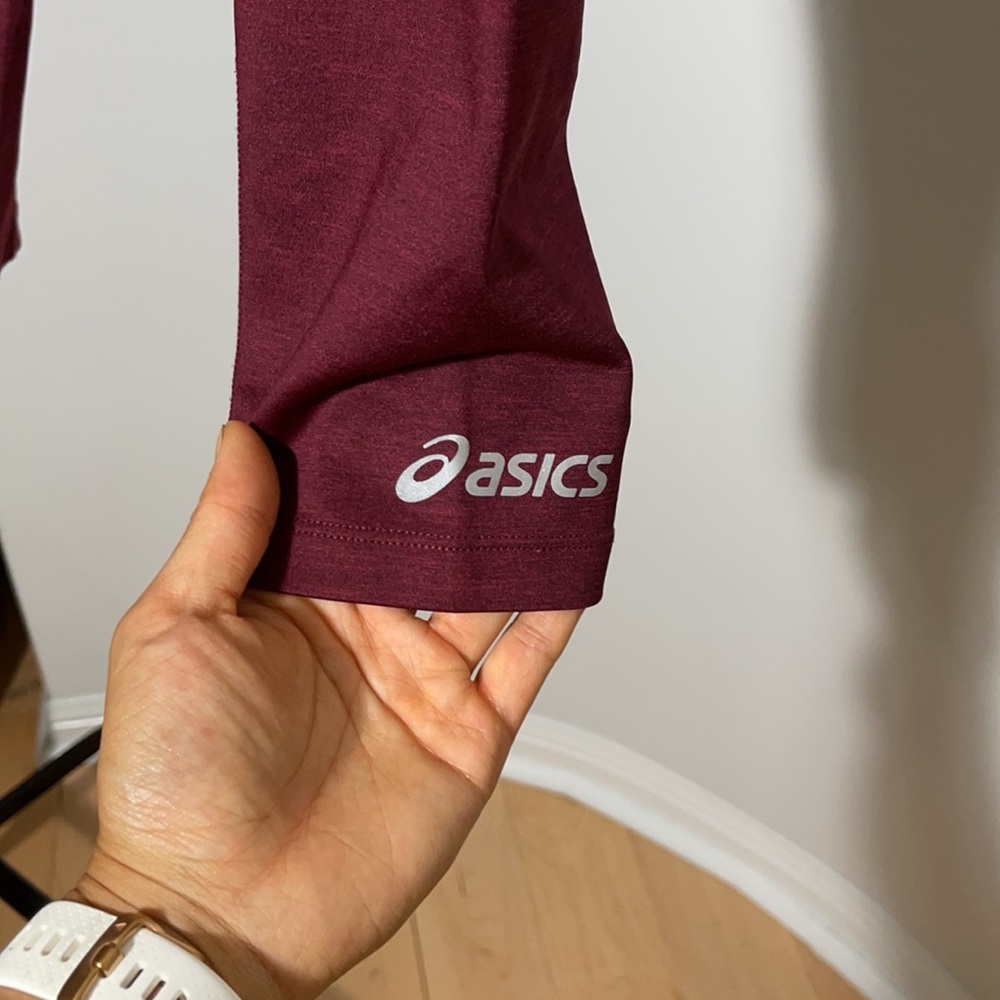 ASICS Cropped Workout Capris - Picture 2 of 5